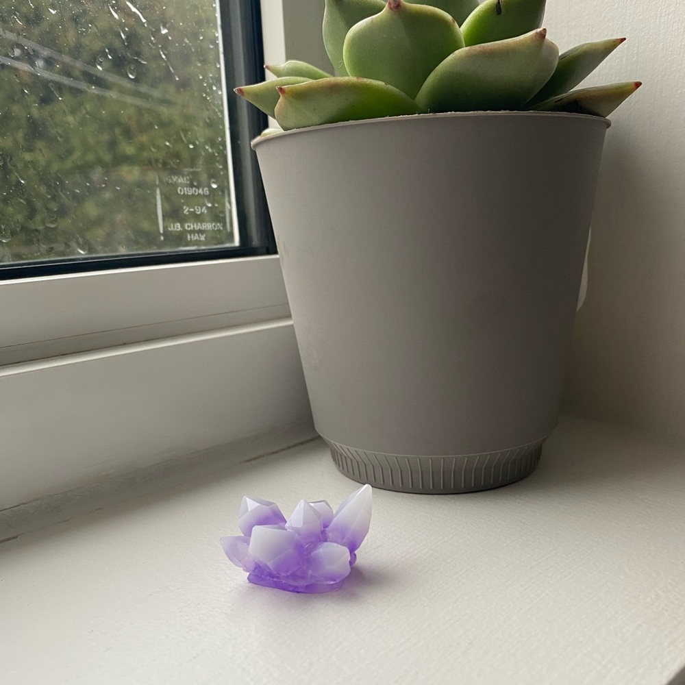 House decoration ~ Miniature purple and white crystal cluster bouquet 🤍💜